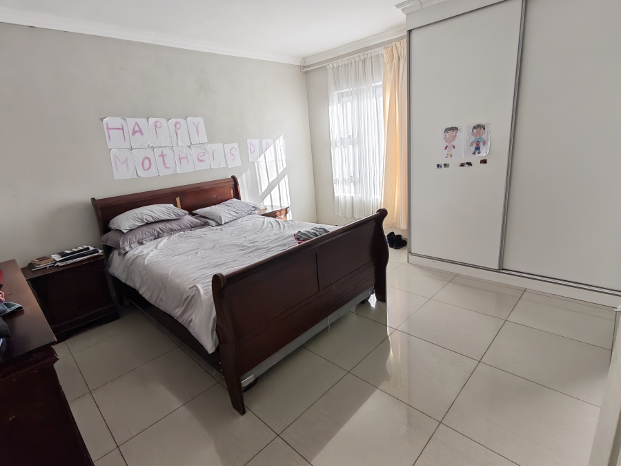 5 Bedroom Property for Sale in Magaliesberg Country Estate Gauteng