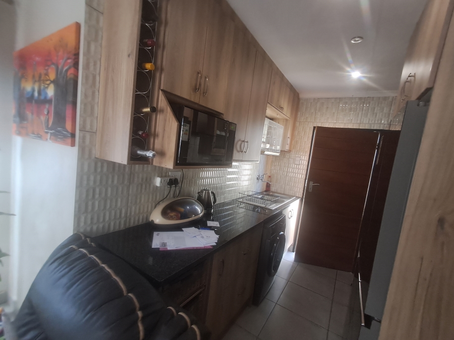 3 Bedroom Property for Sale in Albertsdal Gauteng