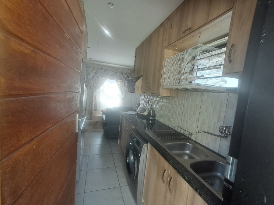 3 Bedroom Property for Sale in Albertsdal Gauteng