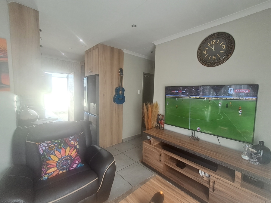 3 Bedroom Property for Sale in Albertsdal Gauteng