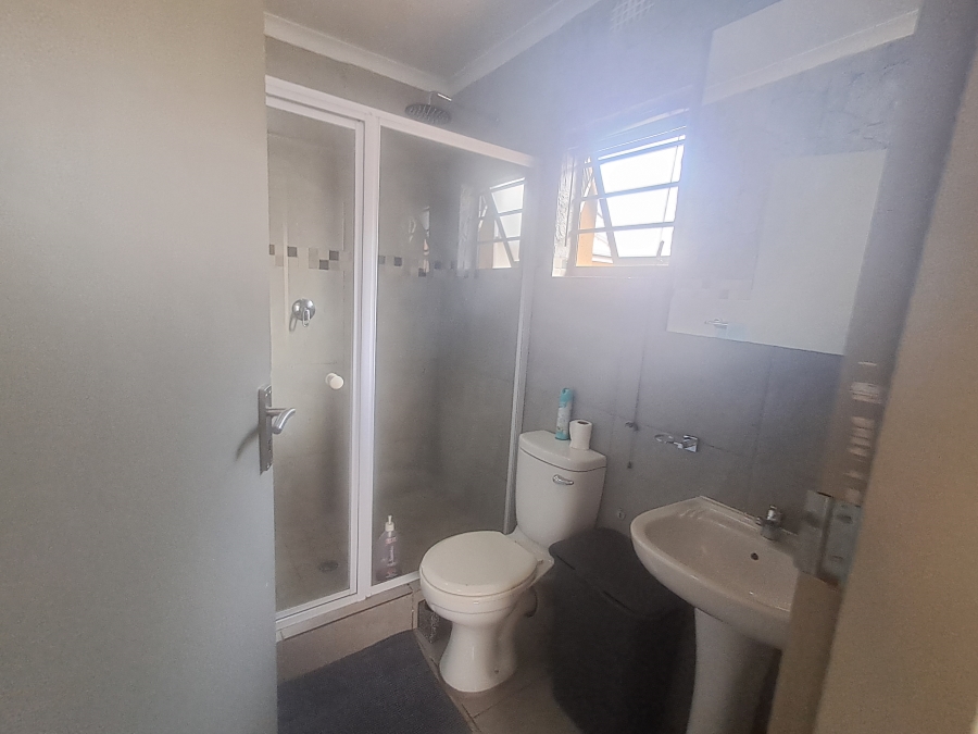 3 Bedroom Property for Sale in Albertsdal Gauteng