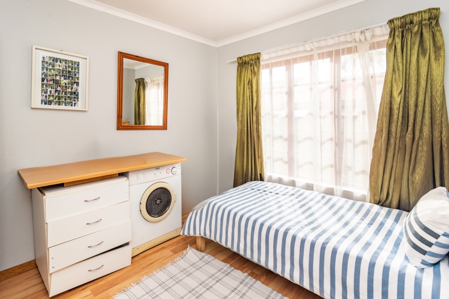 3 Bedroom Property for Sale in Little Falls Gauteng