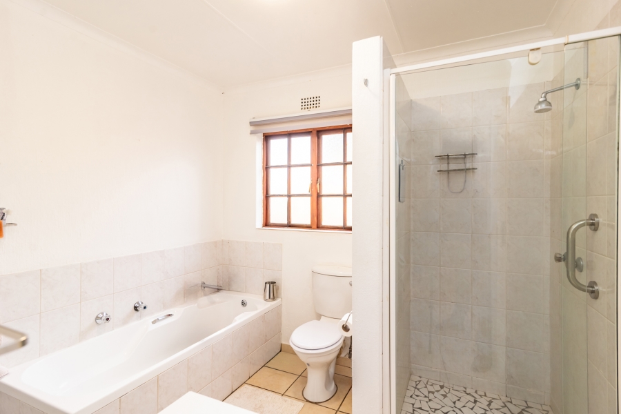 3 Bedroom Property for Sale in Little Falls Gauteng