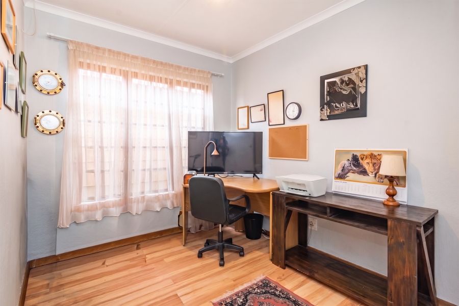 3 Bedroom Property for Sale in Little Falls Gauteng