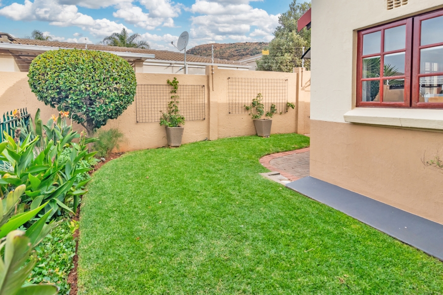 3 Bedroom Property for Sale in Little Falls Gauteng