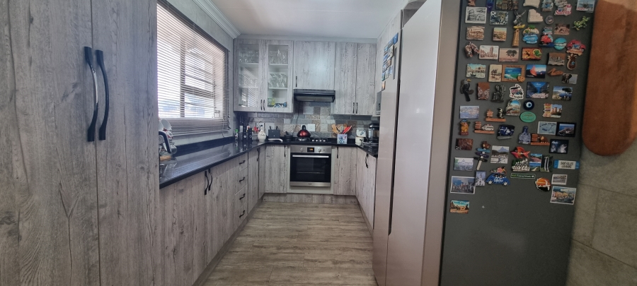 3 Bedroom Property for Sale in Newlands Gauteng