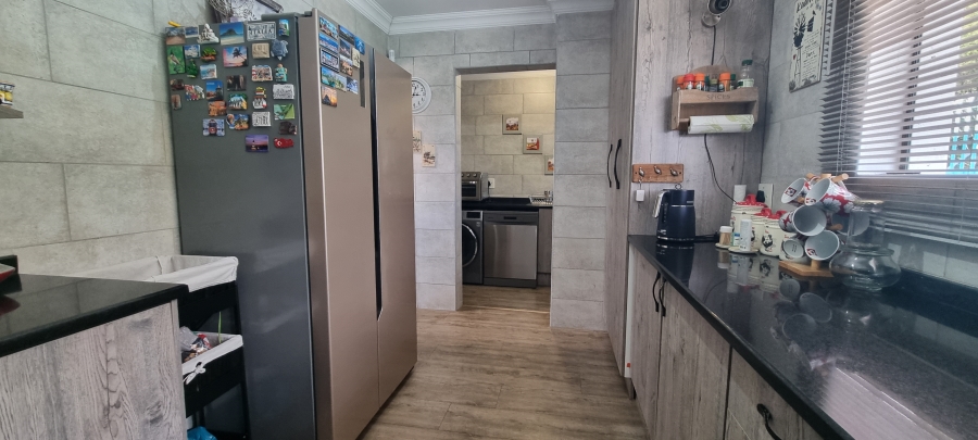 3 Bedroom Property for Sale in Newlands Gauteng