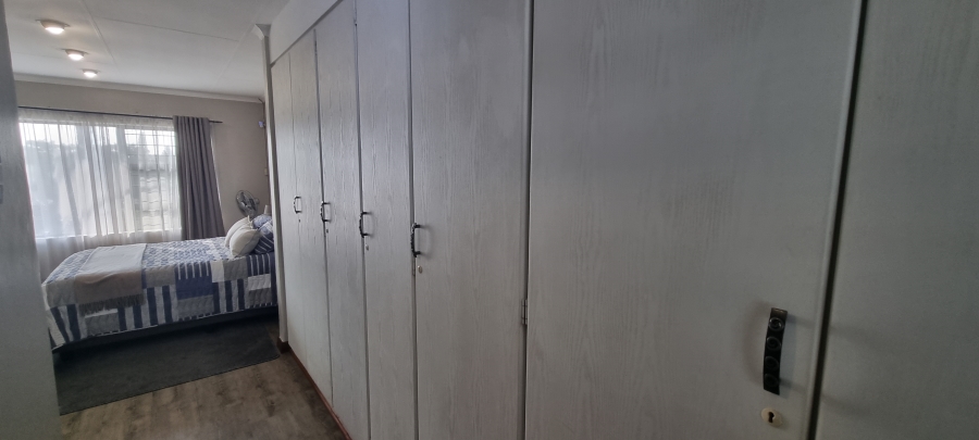 3 Bedroom Property for Sale in Newlands Gauteng