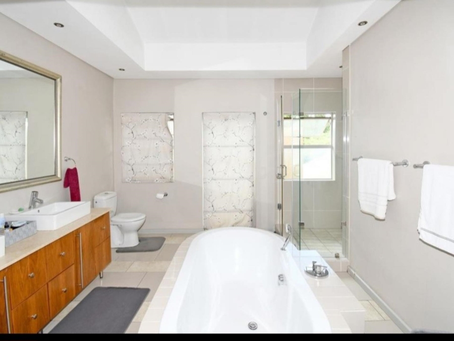 4 Bedroom Property for Sale in Saddlebrook Estate Gauteng