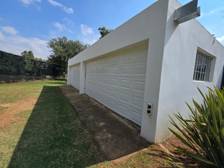 5 Bedroom Property for Sale in Drumblade A H Gauteng