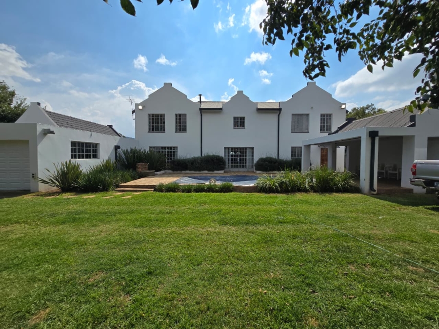 5 Bedroom Property for Sale in Drumblade A H Gauteng