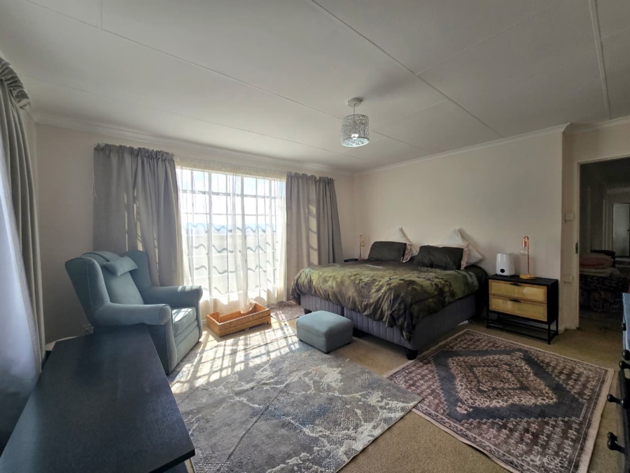 5 Bedroom Property for Sale in Drumblade A H Gauteng