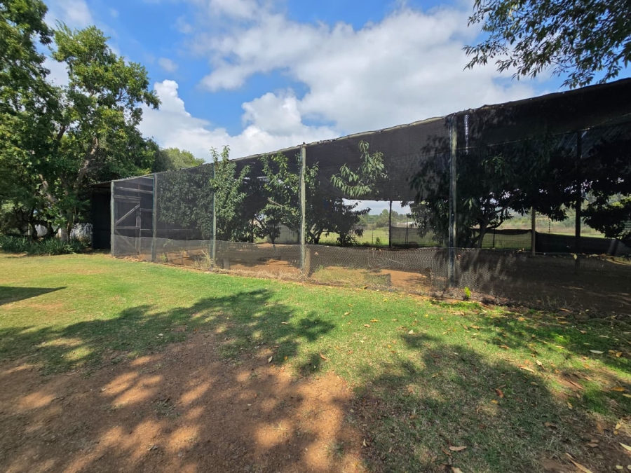 5 Bedroom Property for Sale in Drumblade A H Gauteng