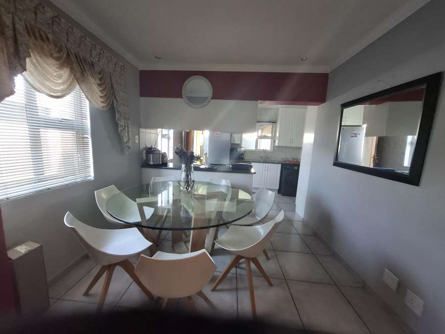 3 Bedroom Property for Sale in Sonneveld Gauteng
