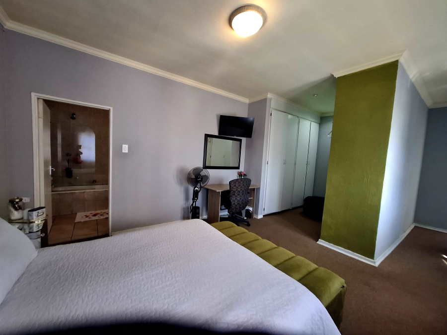 3 Bedroom Property for Sale in Sonneveld Gauteng