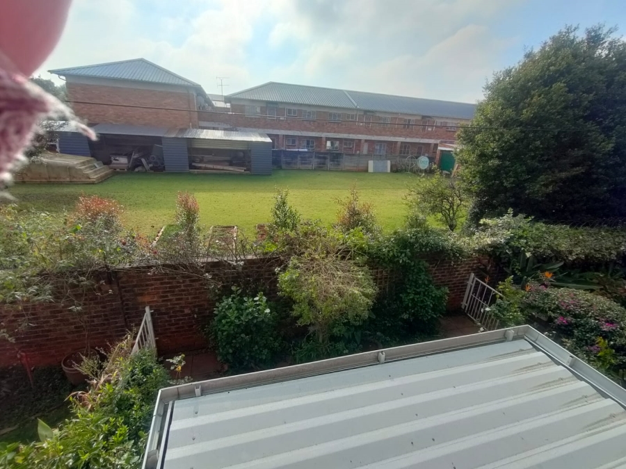 To Let 1 Bedroom Property for Rent in Linden Gauteng