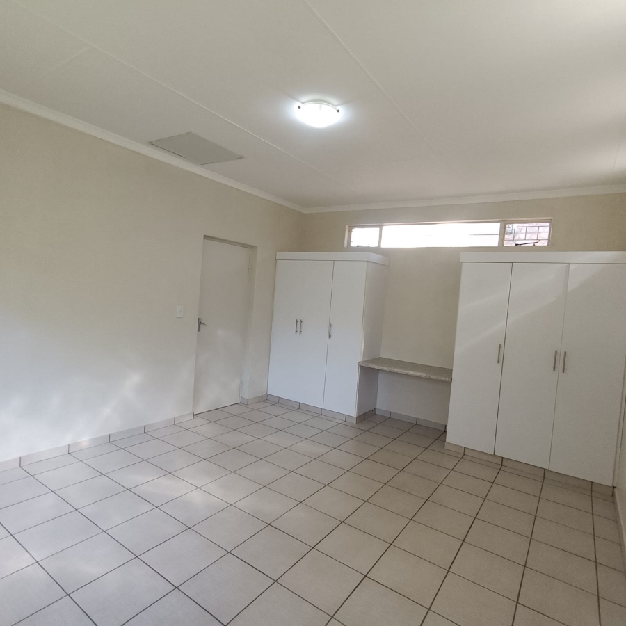 2 Bedroom Property for Sale in Auckland Park Gauteng
