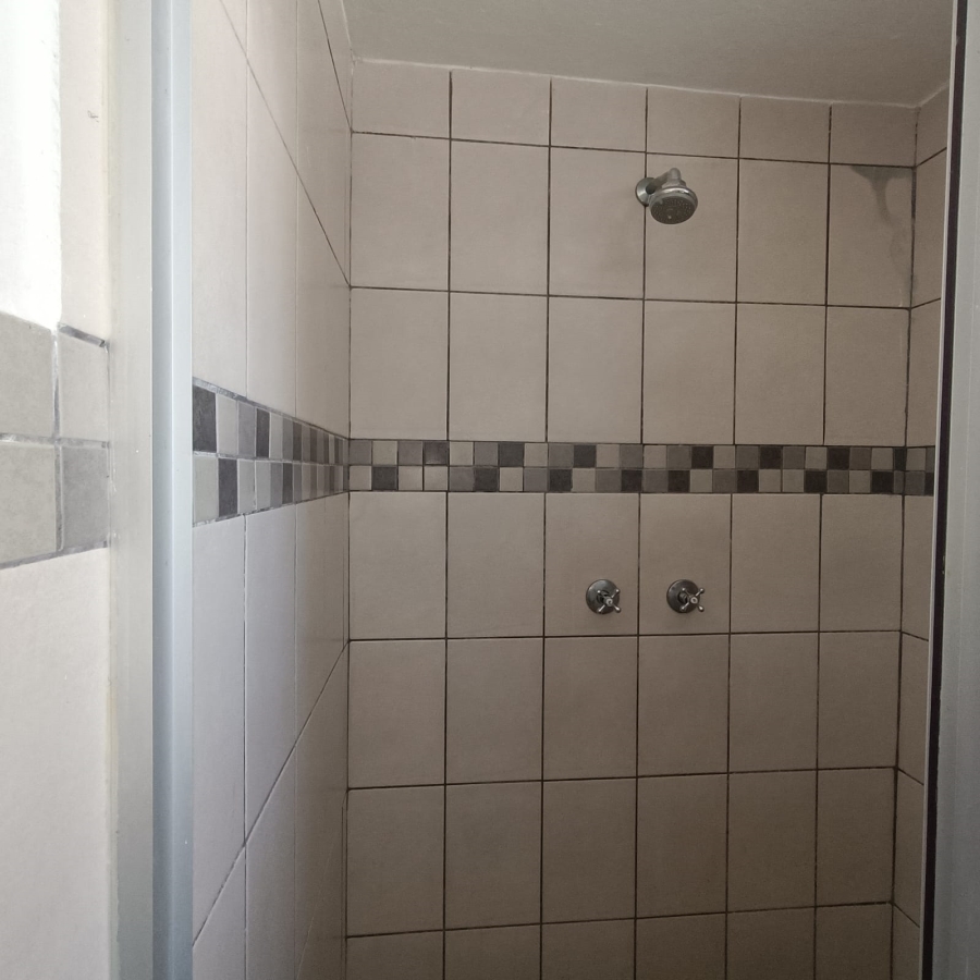 2 Bedroom Property for Sale in Auckland Park Gauteng