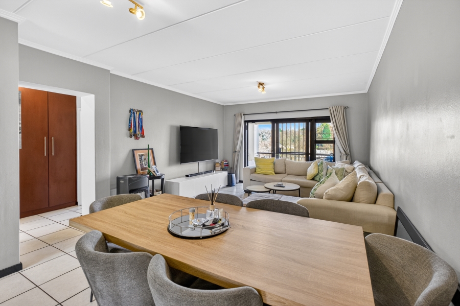 2 Bedroom Property for Sale in Sunninghill Gauteng