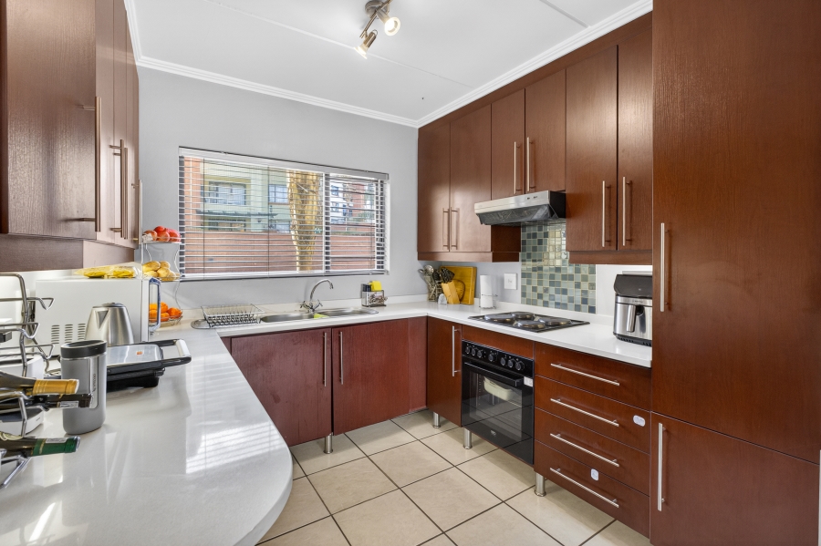 2 Bedroom Property for Sale in Sunninghill Gauteng