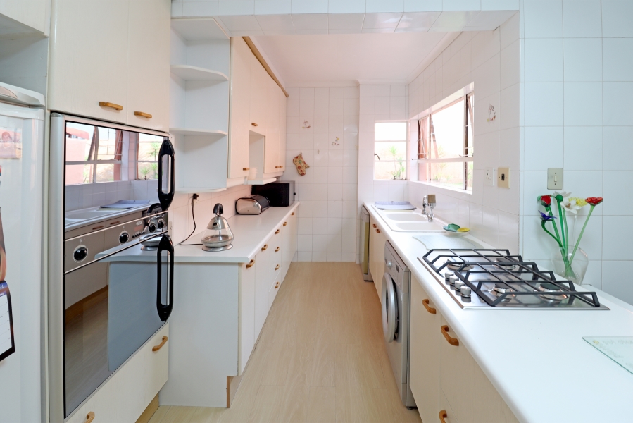 3 Bedroom Property for Sale in Cresta Gauteng