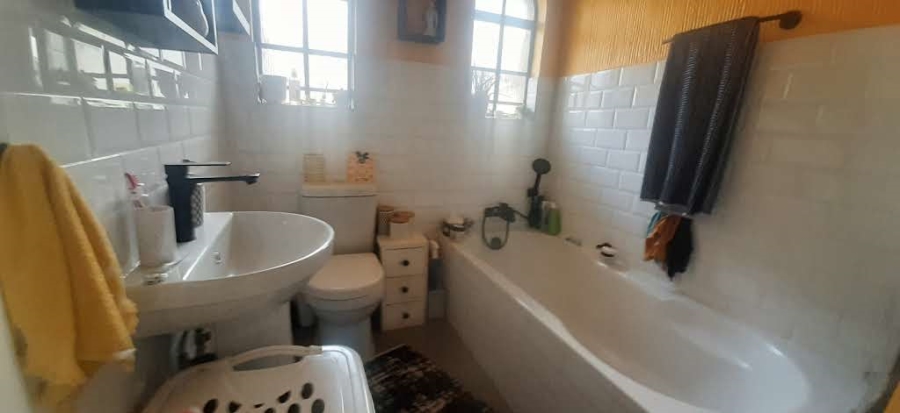 2 Bedroom Property for Sale in Norkem Park Gauteng