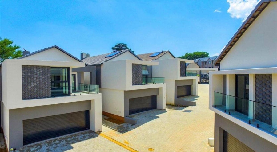3 Bedroom Property for Sale in Bryanston Gauteng
