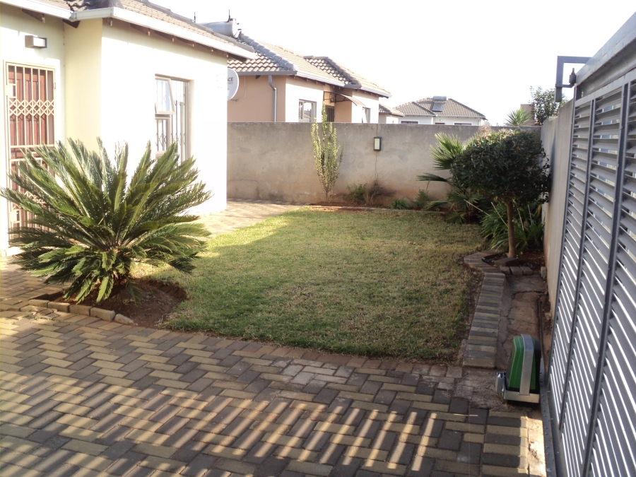 3 Bedroom Property for Sale in Crystal Park Gauteng