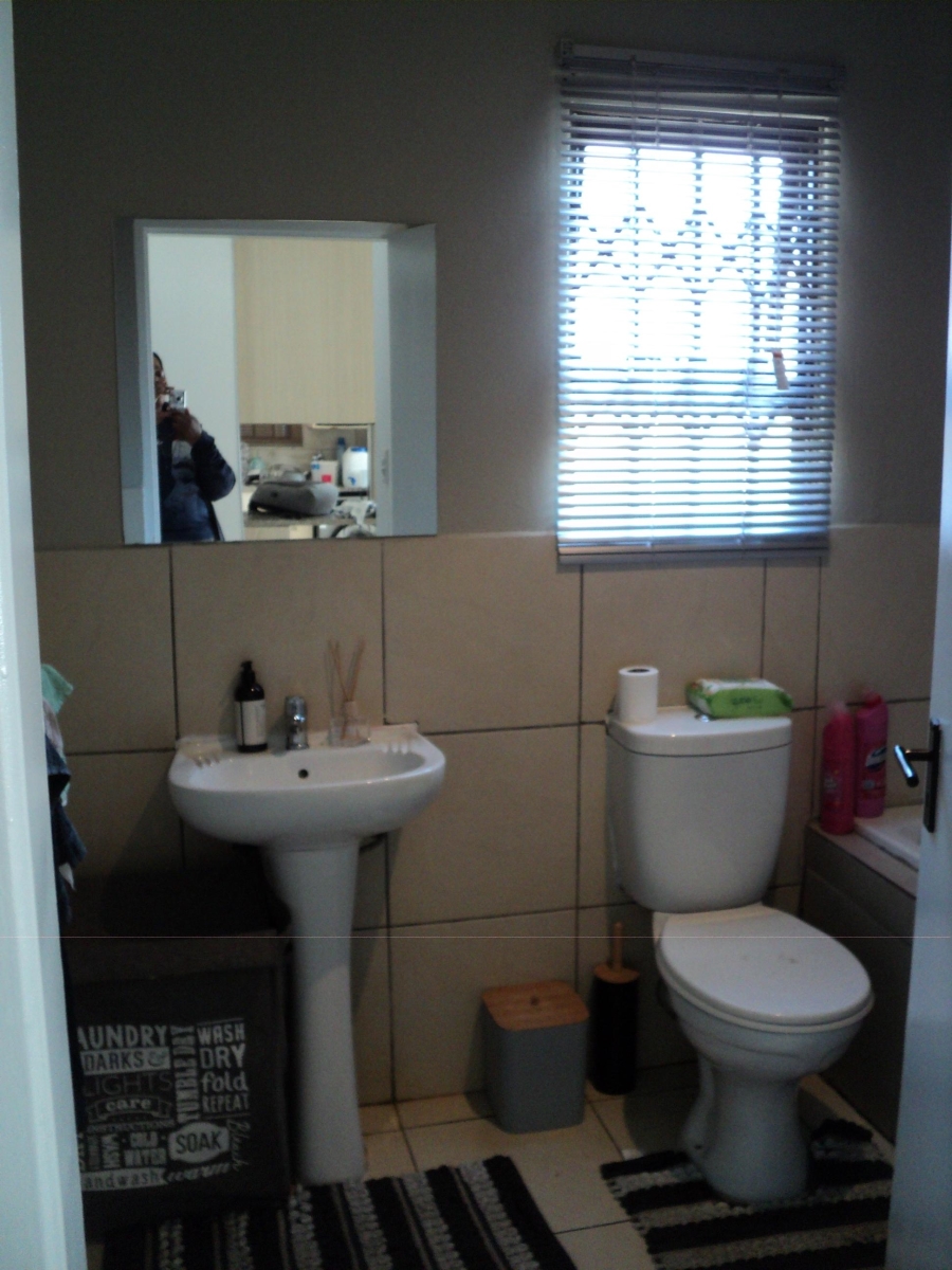 3 Bedroom Property for Sale in Crystal Park Gauteng