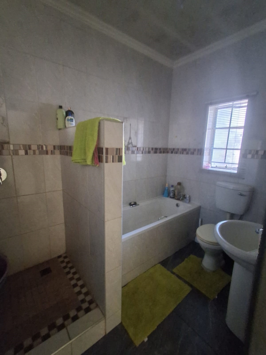 3 Bedroom Property for Sale in Three Rivers Gauteng