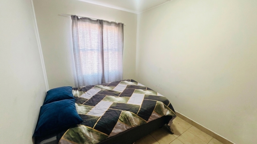 2 Bedroom Property for Sale in Olifantsvlei Gauteng