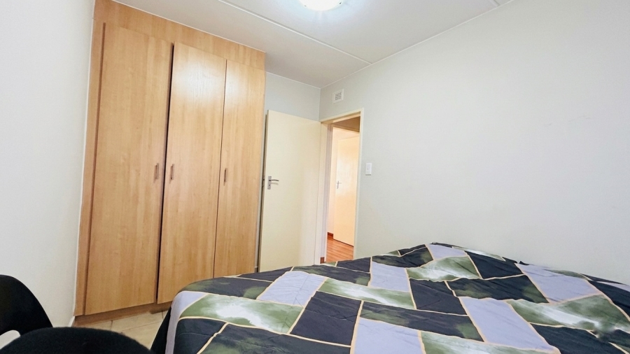 2 Bedroom Property for Sale in Olifantsvlei Gauteng