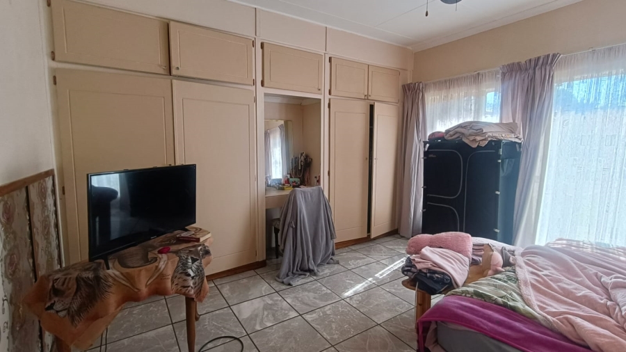 3 Bedroom Property for Sale in Golf Park Gauteng