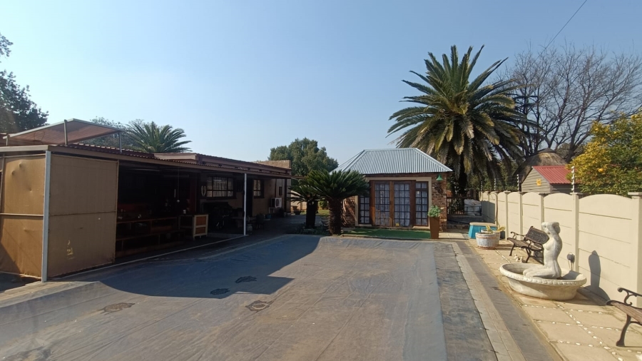 3 Bedroom Property for Sale in Golf Park Gauteng