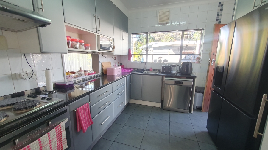 3 Bedroom Property for Sale in Randhart Gauteng