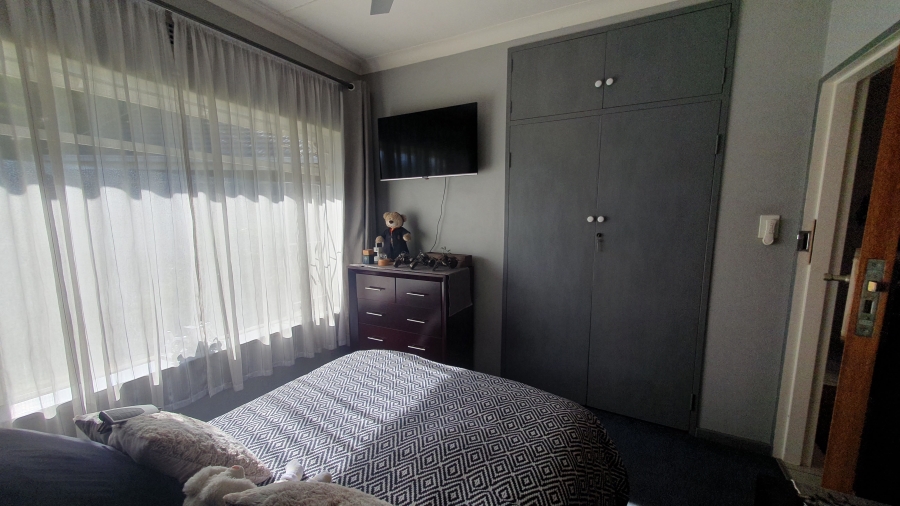 3 Bedroom Property for Sale in Randhart Gauteng