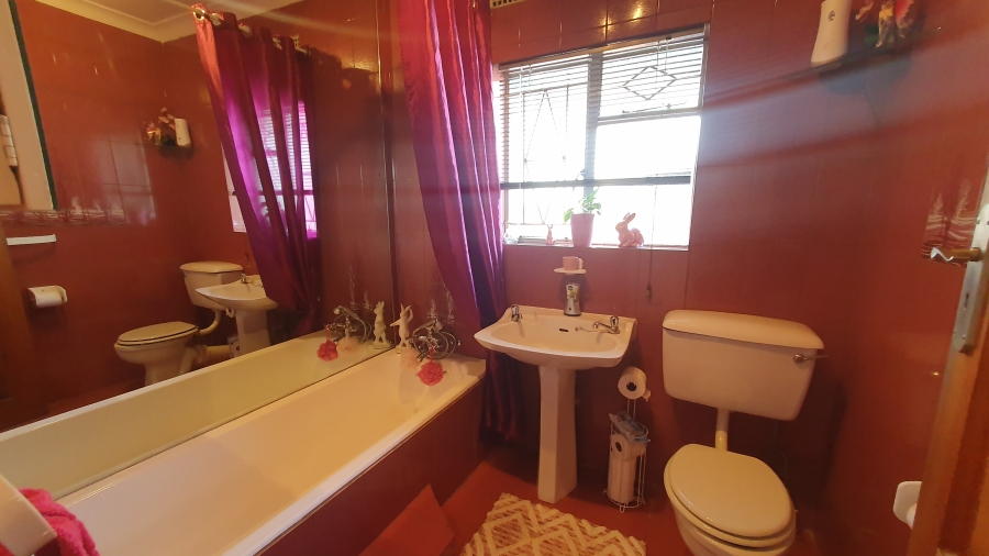 3 Bedroom Property for Sale in Randhart Gauteng