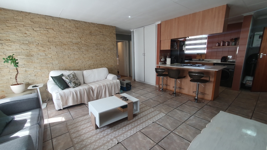 2 Bedroom Property for Sale in Verwoerdpark Gauteng