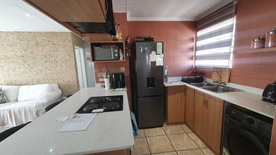 2 Bedroom Property for Sale in Verwoerdpark Gauteng