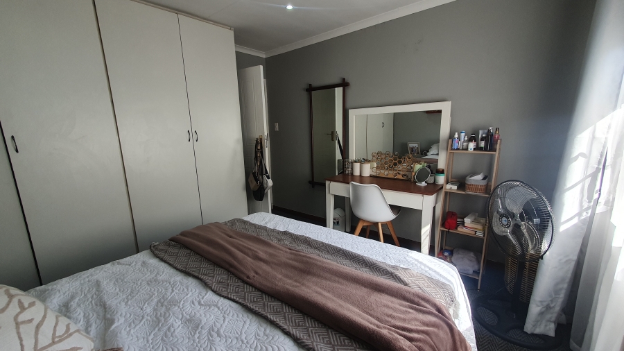 2 Bedroom Property for Sale in Verwoerdpark Gauteng