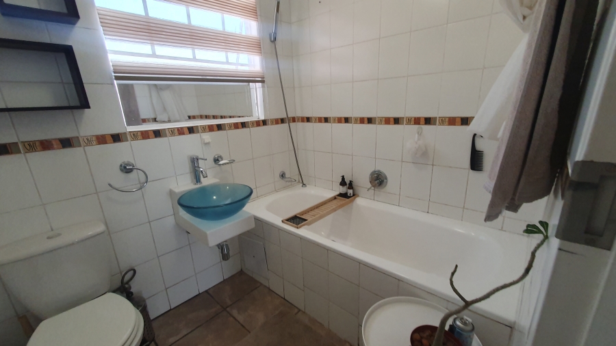 2 Bedroom Property for Sale in Verwoerdpark Gauteng