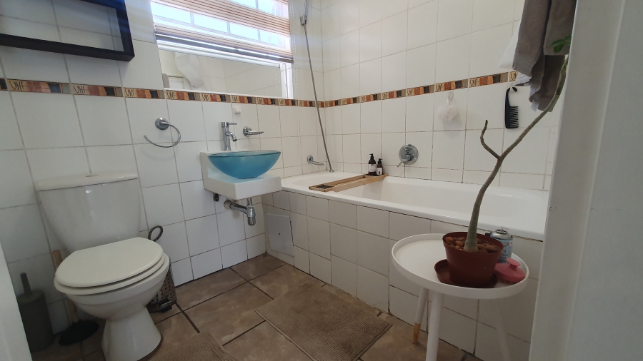 2 Bedroom Property for Sale in Verwoerdpark Gauteng