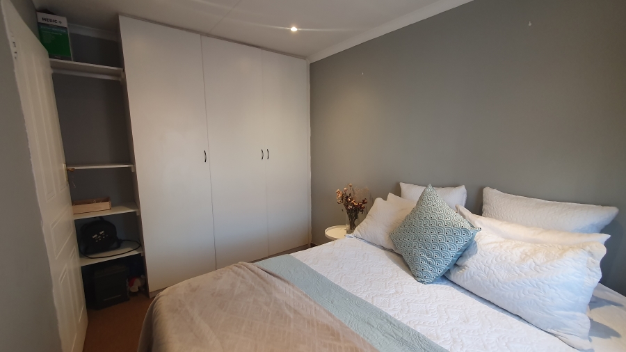 2 Bedroom Property for Sale in Verwoerdpark Gauteng