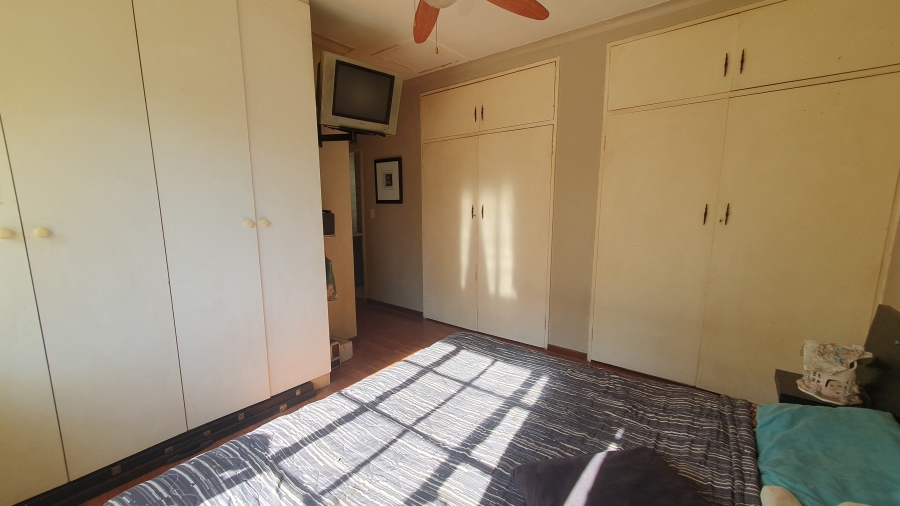 3 Bedroom Property for Sale in Raceview Gauteng