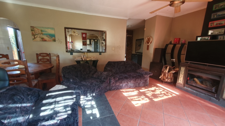 3 Bedroom Property for Sale in Raceview Gauteng