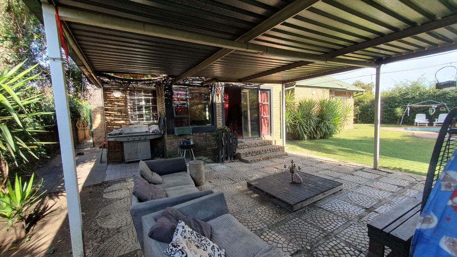 3 Bedroom Property for Sale in Raceview Gauteng