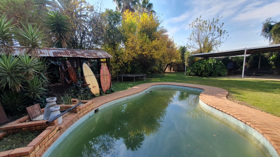 3 Bedroom Property for Sale in Raceview Gauteng