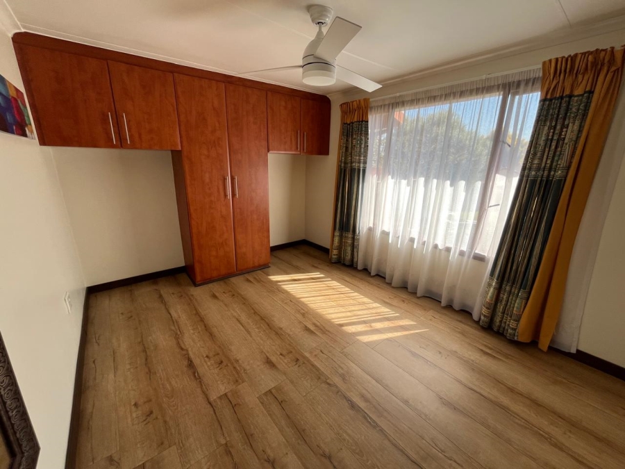 3 Bedroom Property for Sale in Verwoerdpark Gauteng