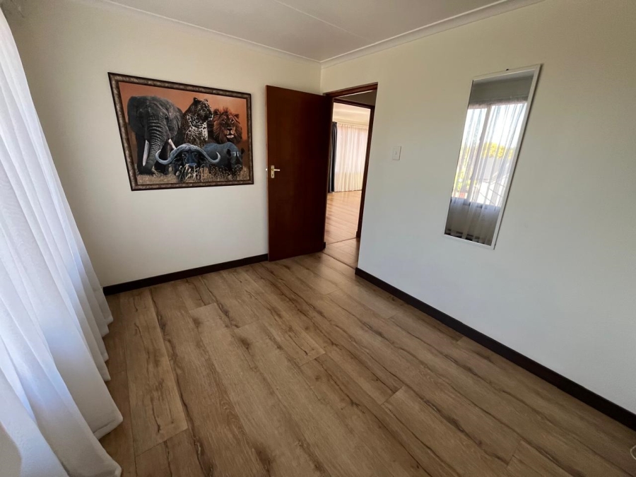3 Bedroom Property for Sale in Verwoerdpark Gauteng