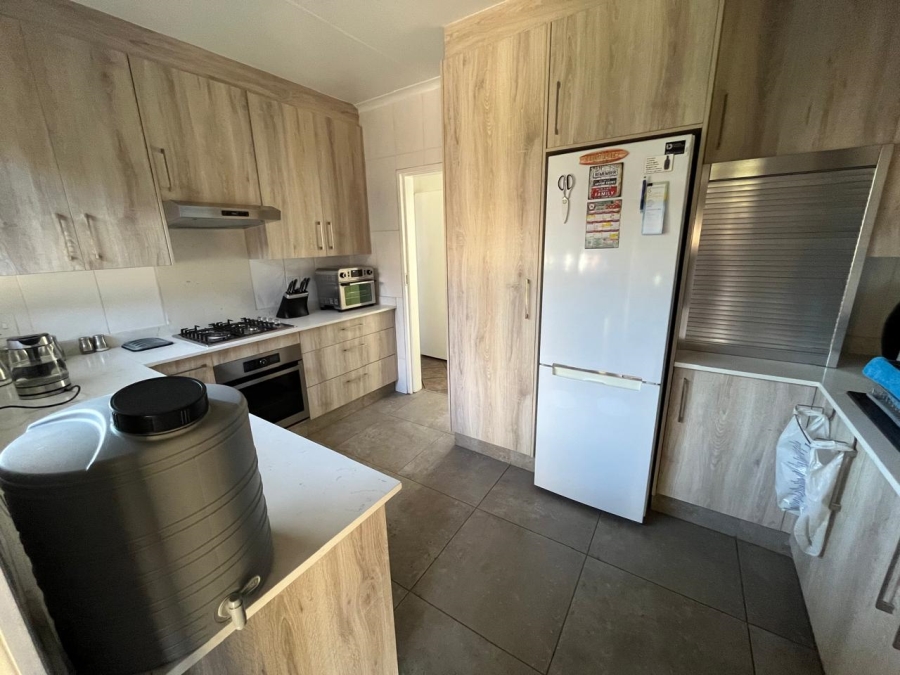 3 Bedroom Property for Sale in Verwoerdpark Gauteng